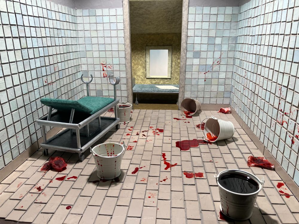 A photo of a delivery room set after delivery.