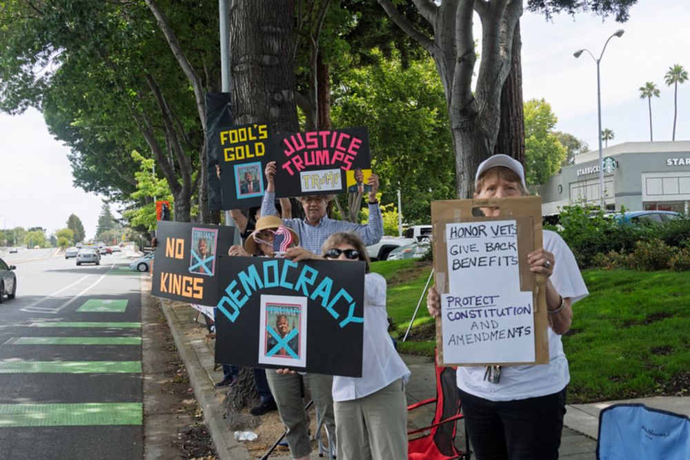 14 June 2025 Palo Alto - Mountain View - Sunnyvale:  No Kings 7x7k Rally - ProBonoPhoto