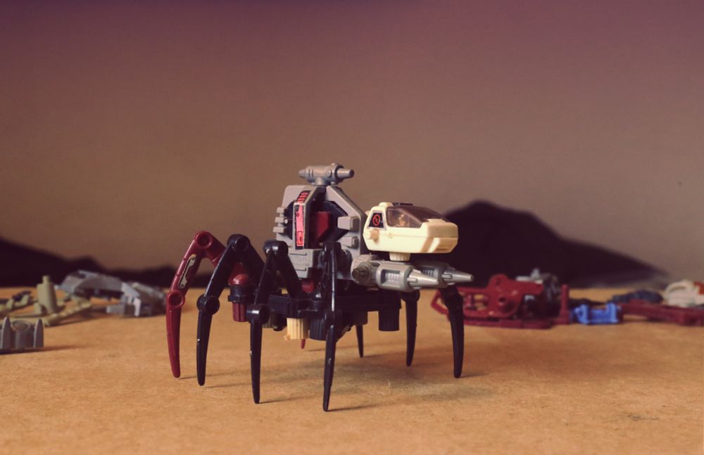 80s spiderzoid, rebuilt from an original spiderzoid and a red one.