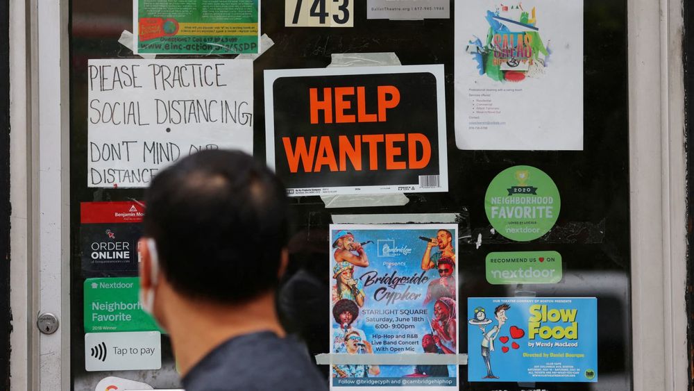 The private sector lost 33,000 jobs in June, badly missing expectations for a 100,000 increase, ADP says