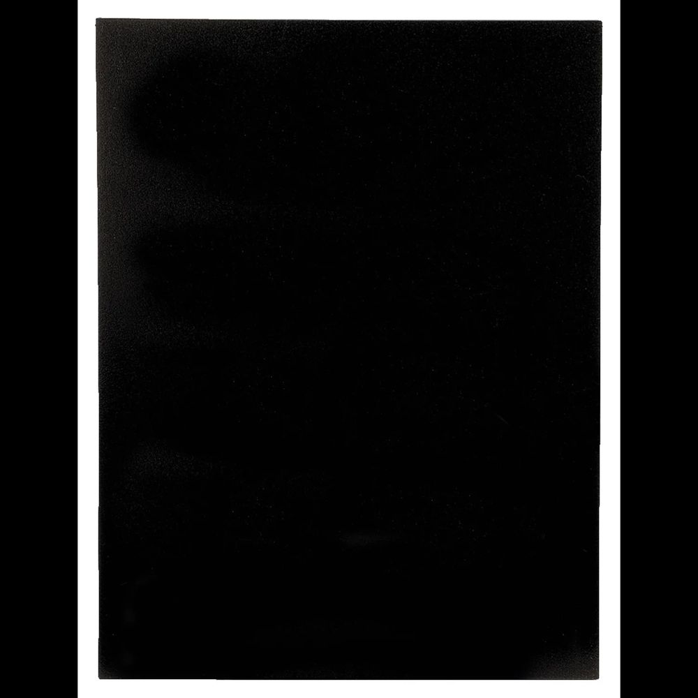 eine komplett schwarze Seite.