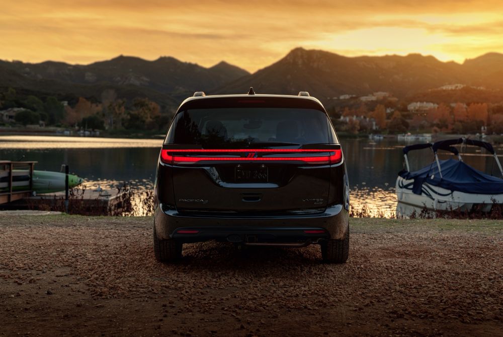 Rear of Chrysler Pacifica with Dodge design cues