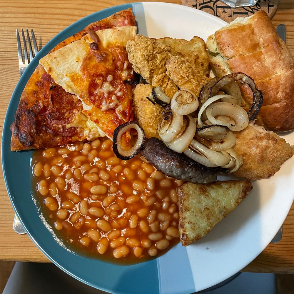Big old plate of garbage food.