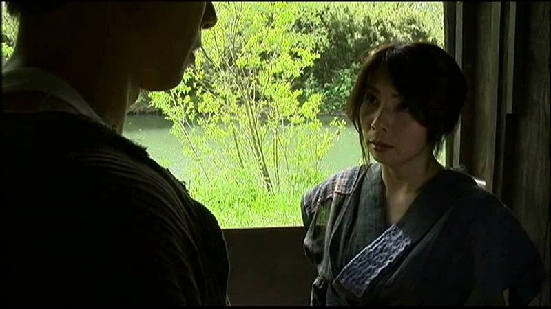 【ヘンリー塚本 禁断の屋根裏部屋 母さんのいや（淫）らしい肉体】
農業を営む吉田まつ子と富子の母娘は、五年前に別れた義理の息子、康介と再会する。しかし、彼は自分の父親と同じく密入国者の身であり、かつて強●送還されたが再び密入国してきたのだ。...