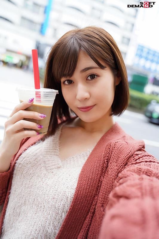 【‘SNS映え’大好き女子大生 個人撮影inマジックミラー号 巨乳肉感JD全員彼氏持ち4名 承認欲求につけ込んでミラー号に連れ込み！そのままハメ撮りAV発売！】
SNSにハマってる彼氏持ちの承認欲求高い系女子大生4名をGET！マジックミラー号に連れ込んでパコりまくった全記録。自分大好き好奇心旺盛女子はミラー号の異空間でテンション爆上げ...