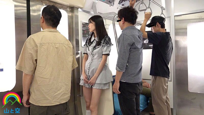 【実写版 生徒会長は真性露出狂 森日向子】
生徒会長の君嶋布祐香は露出狂だ。校内露出では飽き足らず図書館公開SEXで羞恥快楽を貪り、更なる刺激をもとめ遂には電車痴●されても羞恥快楽に溺れ…

＃01:禁断の校内露出
＃02:図書館で公開SEX
＃03:電車痴●を求めるほどエスカレート
＃04:DQNに呼び出され自ら身体を差出し生ハメ
＃05:クラスメイト行列フェラご奉仕会
