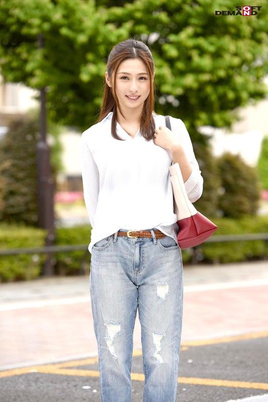 【厳選真正中出し！素人美女7名が生SEXで何度も激イキ絶頂して、そのまま真正中出し 240分！】
先行配信「推しっ子じっくり！ミラー号」でしか、見れなった素人美女の真正中出しだけを集めたオススメ作品です！水着・人妻・ナース・大学生などの幅広い女の子に中出ししたエロ〜い映像...