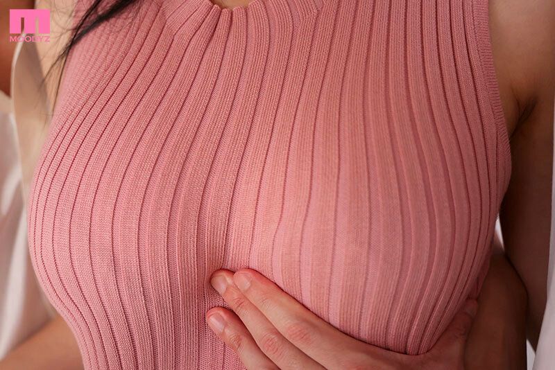 【女教師レ×プ輪● 「先生のデカパイが見たい！」欲情した生徒の押しに負け’一回だけ’のつもりが…便乗した不良生徒らの絶倫チ○ポにイカされた私 堀田真央】
「先生！おっぱい見せて！！お願いッ！」善意で生徒のお願いを聞いたら…！若いチ○ポのムラムラが暴走！射精しても終わらない強烈ピストンで何度もイカされまくる！ハメ潮連発乳揺れレ●...