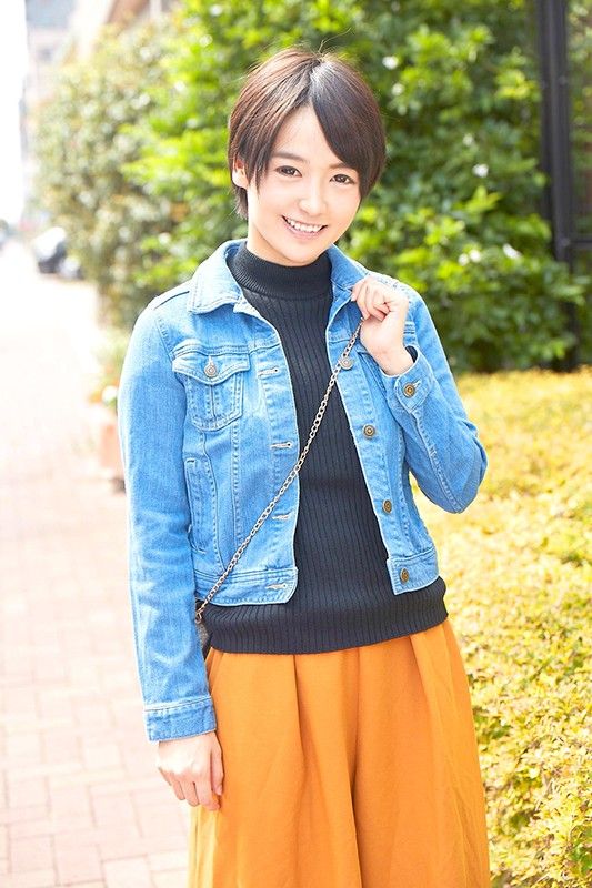 【マジックミラー号 街で見つけた10代美少女に童貞のフリした絶倫男が激ピストン！！何度イっても無視しガン突き再開！イったあとのマ○コはキュッと締まってエビ反り真正中出し2】
おかげ様で第2弾！前回同様10代美少女をマジックミラー号に乗せちゃいます！「草食系男子の恋愛相談に乗って欲しい」と声を掛け、ミラー号で撮影。童貞くんを救うつもりが、童貞のフリ...