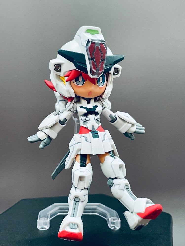 Mechagurumi figure of Calibarn Suletta, surprised pose