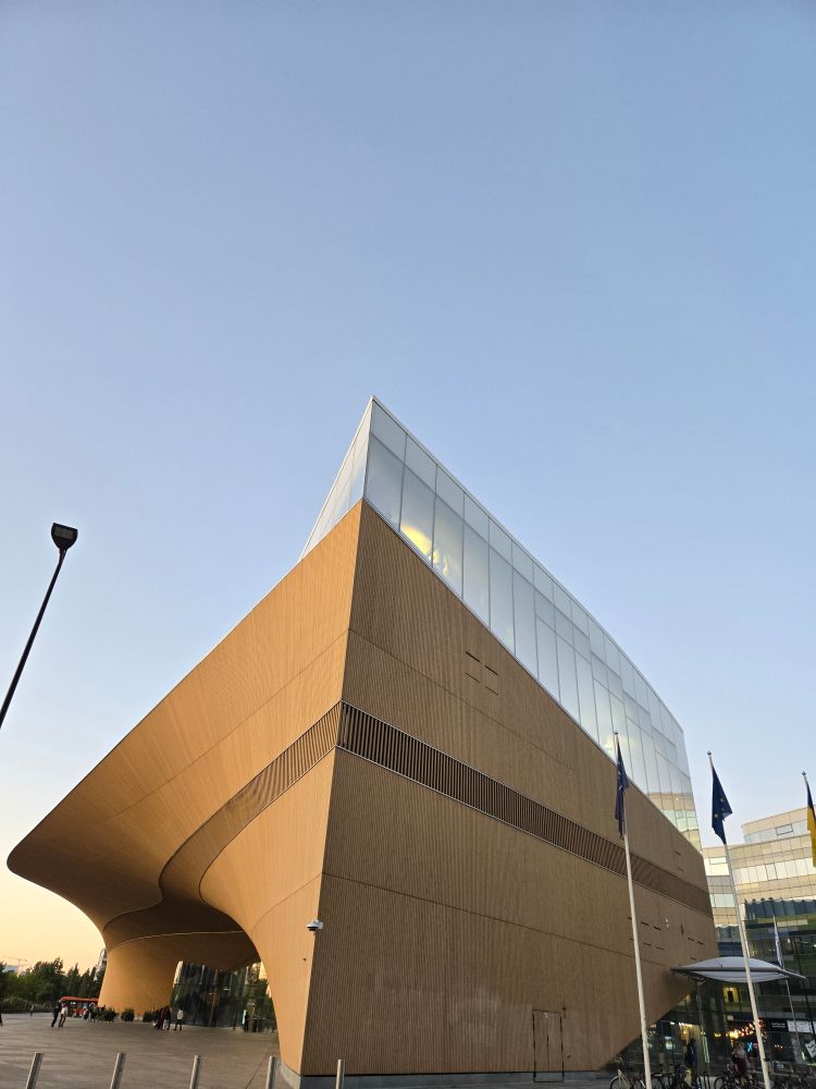 ヘルシンキ中央図書館