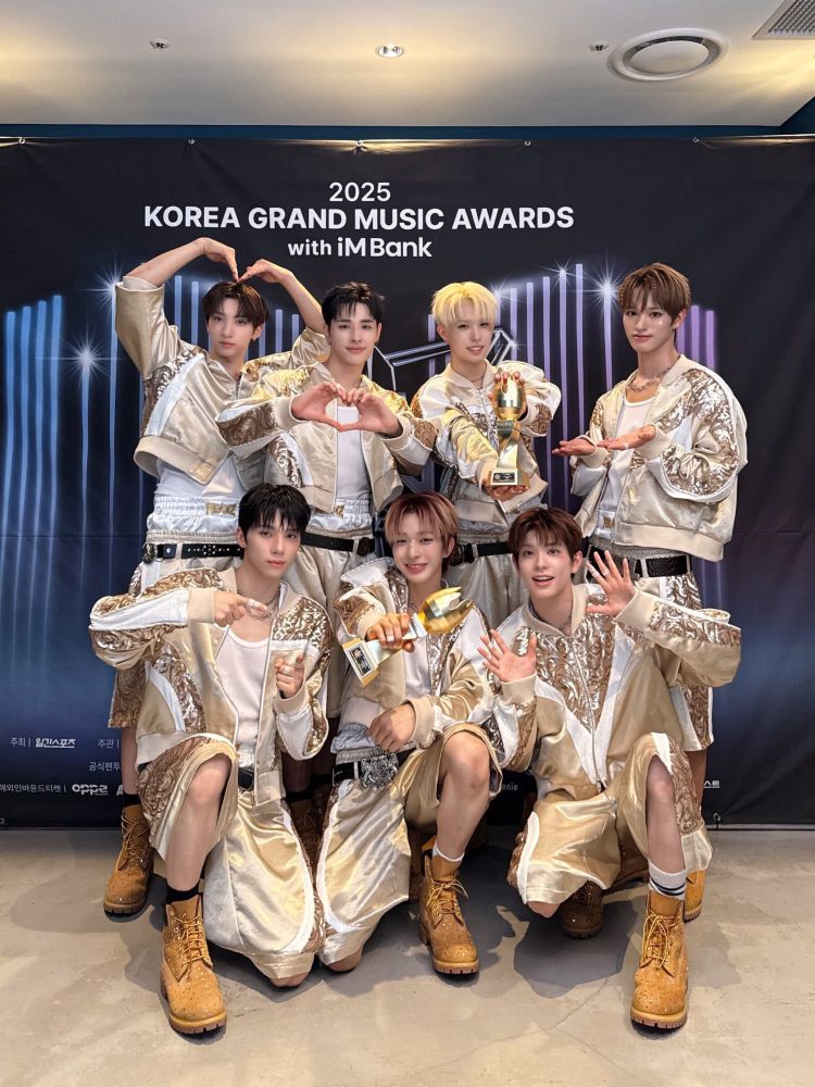 Nexz kpop Jpop Korea Grand Music Awards gold