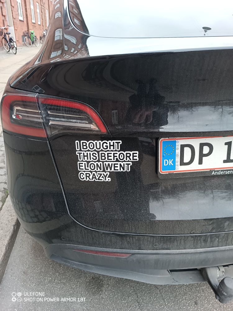 A Tesla with a statement as seen in Denmark 😁🇩🇰