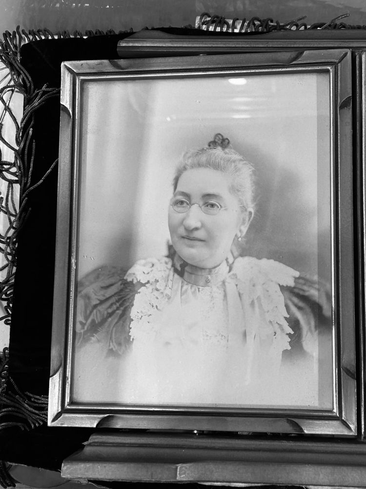 My 3rd great-grandmother, Rosalie (nee Falke) Labishiner (1837 - 1897)