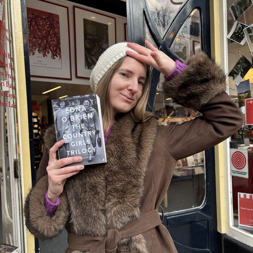 Schrijver Nadia de Vries met haar cadeautips: Obe Alkema, Edna O'Brien, Sarah de Koning, Ágota Kristof en Claire-Louise Bennett. Voor Athenaeum