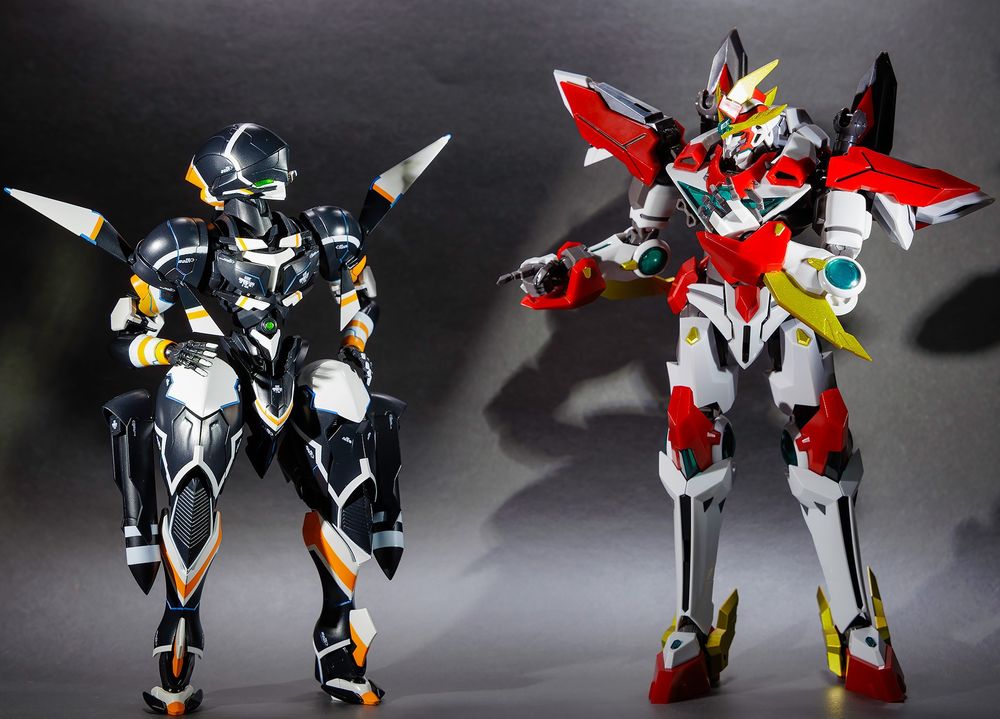 Good Smile Company Chamber and Bravern figures.