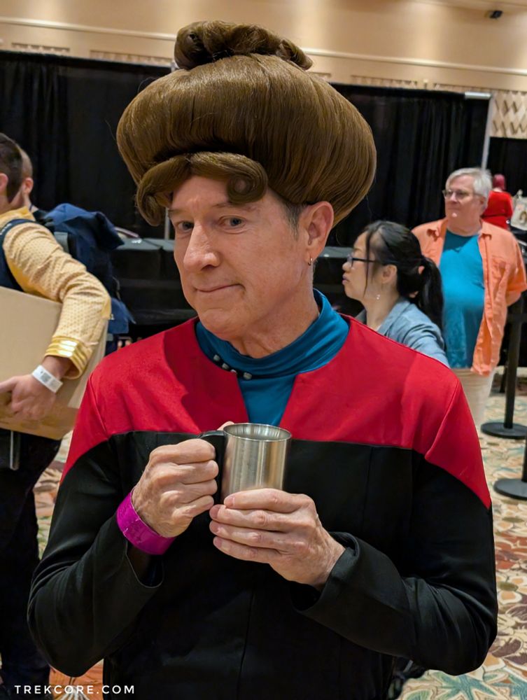 Janeway Season 1 cosplay 