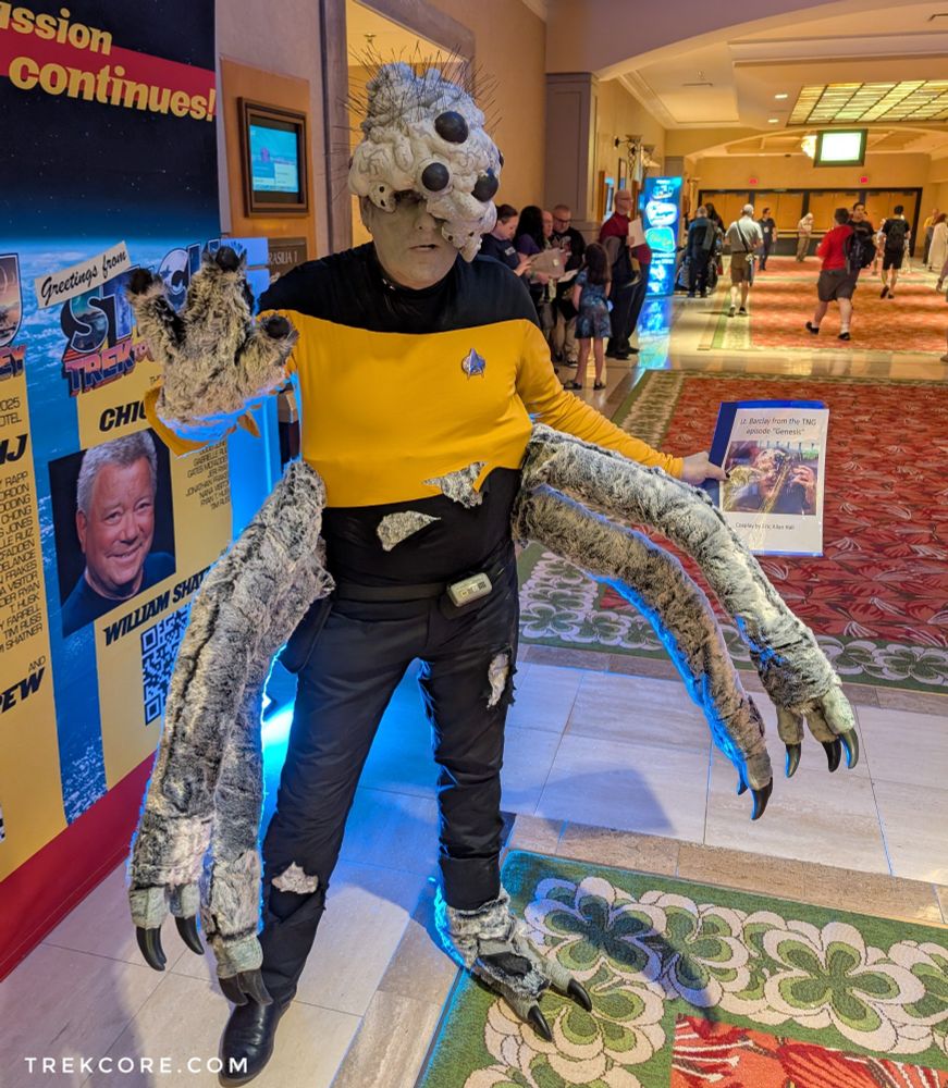 Spider Barclay cosplay 