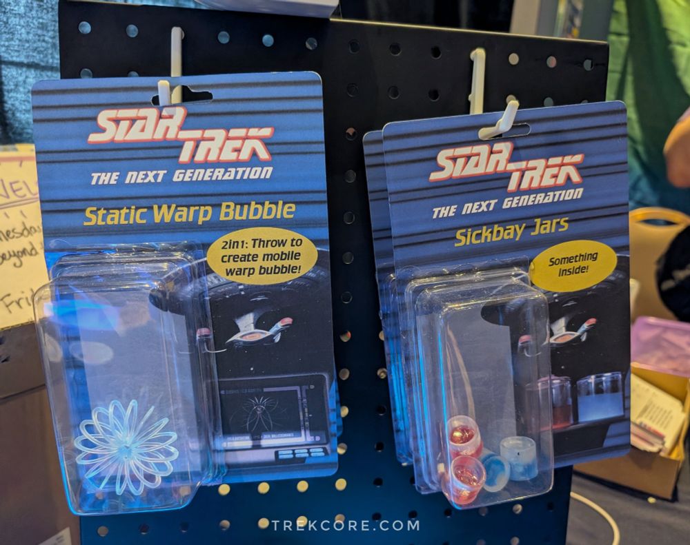 Static Warp Bubble and Sickbay Jars pretend action figures 