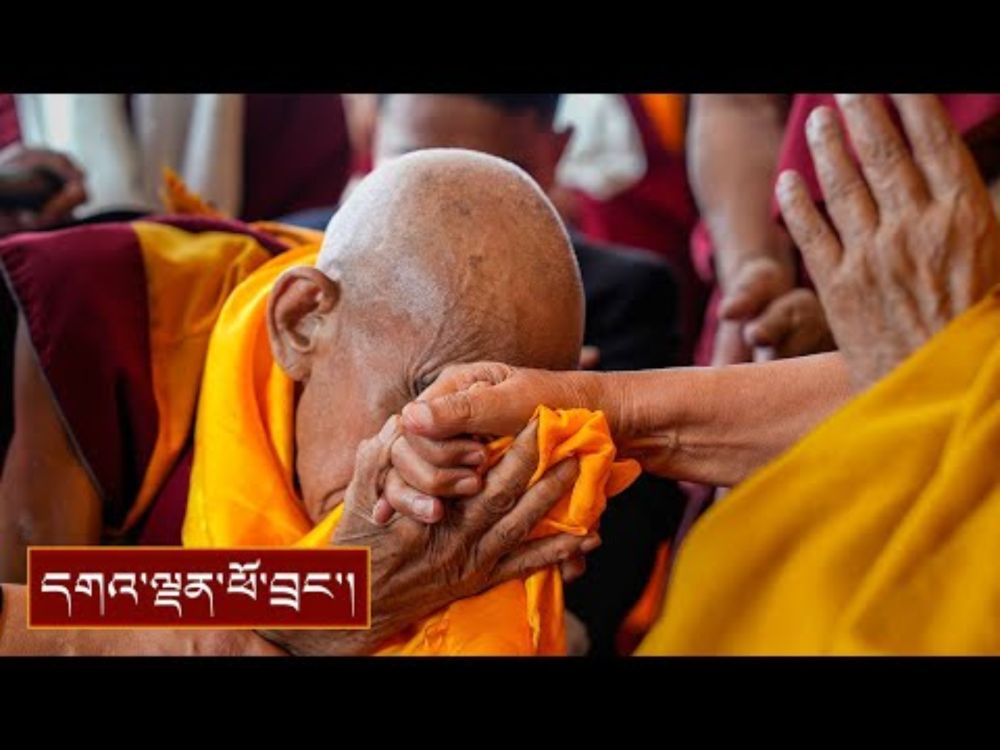 ཆོས་སྡེ་ཆེན་པོ་བཀྲ་ཤིས་ལྷུན་པོར་མཇལ་ཁ་སྩལ་བ།
