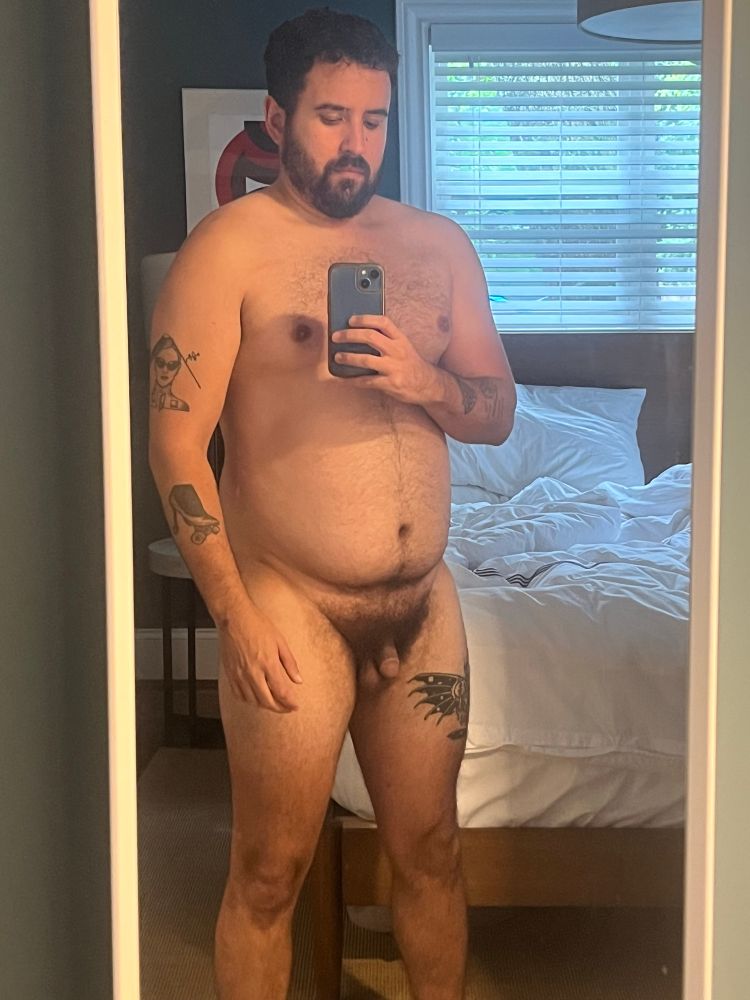 a pic of me naked with a soft dick and belly out 