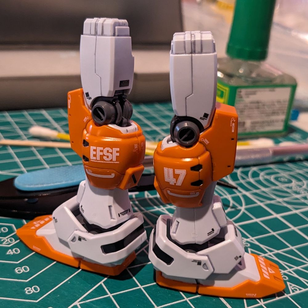 HGUC Powered GM model kit - image shows out leg sides, highlighting the decal application.