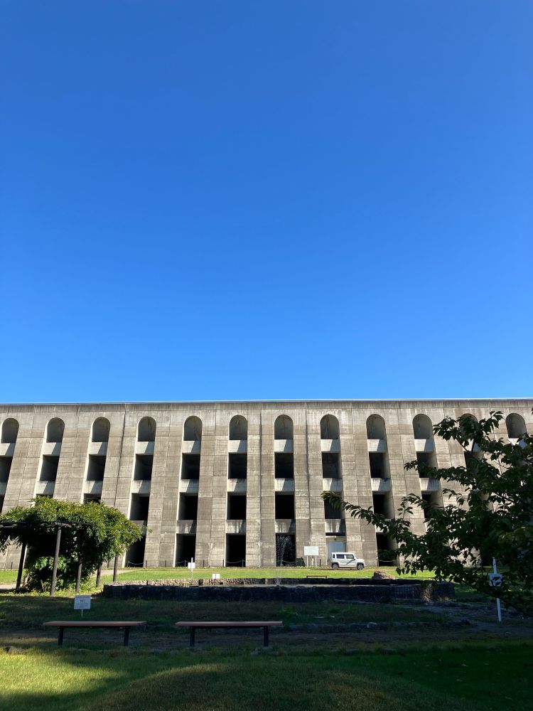 青い空と笹流ダム