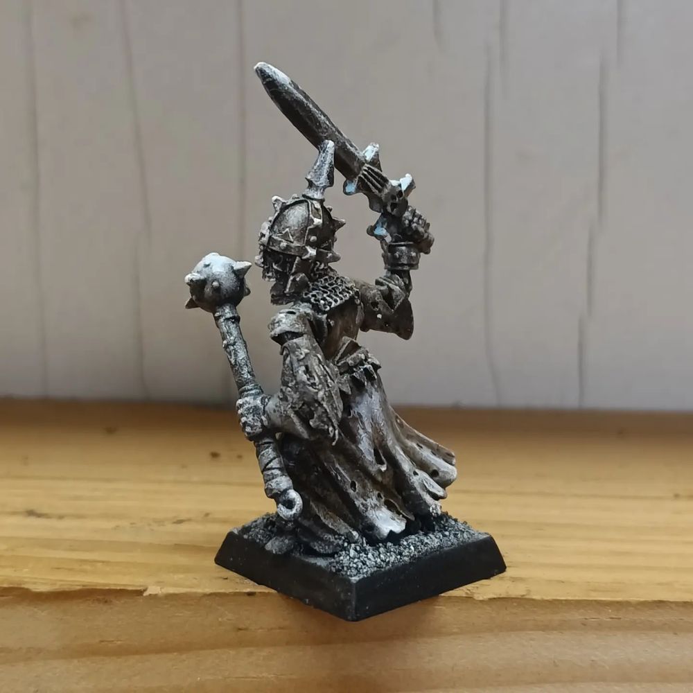 Metal Fantasy Miniature - skeletal Undead. Dual weapons.  Rotten clothing