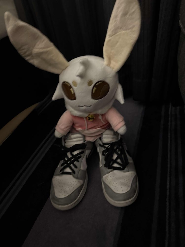 MOTH FUCKING BALLIN’!