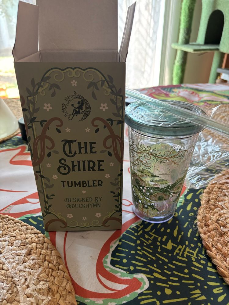 a LOTR shire themed tumbler 