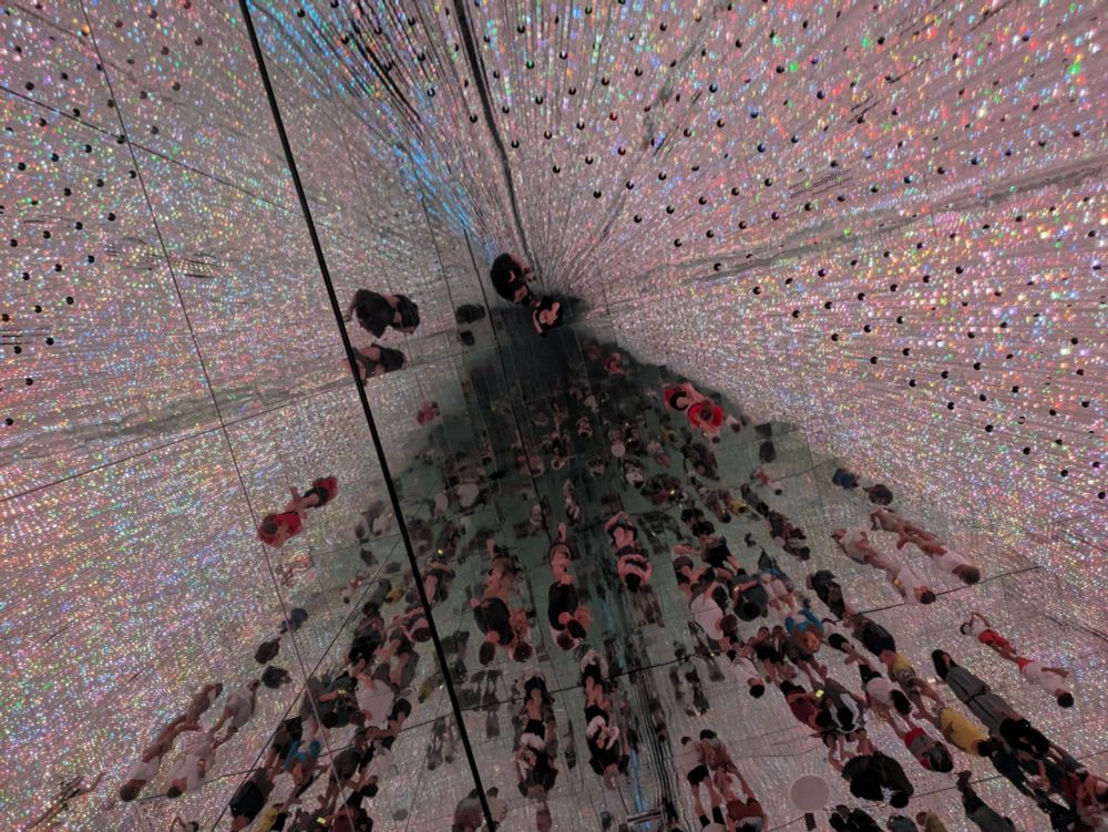 Infinity Lichtinstallation