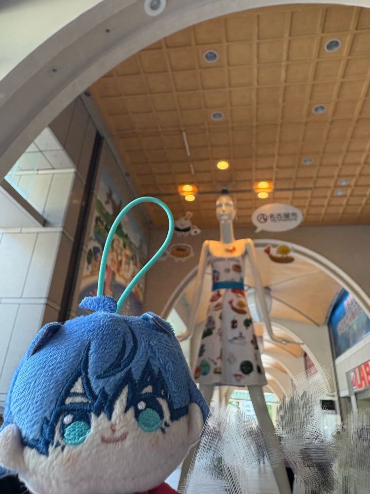 名古屋駅のナナちゃんとアマミネのぬいぐるみ