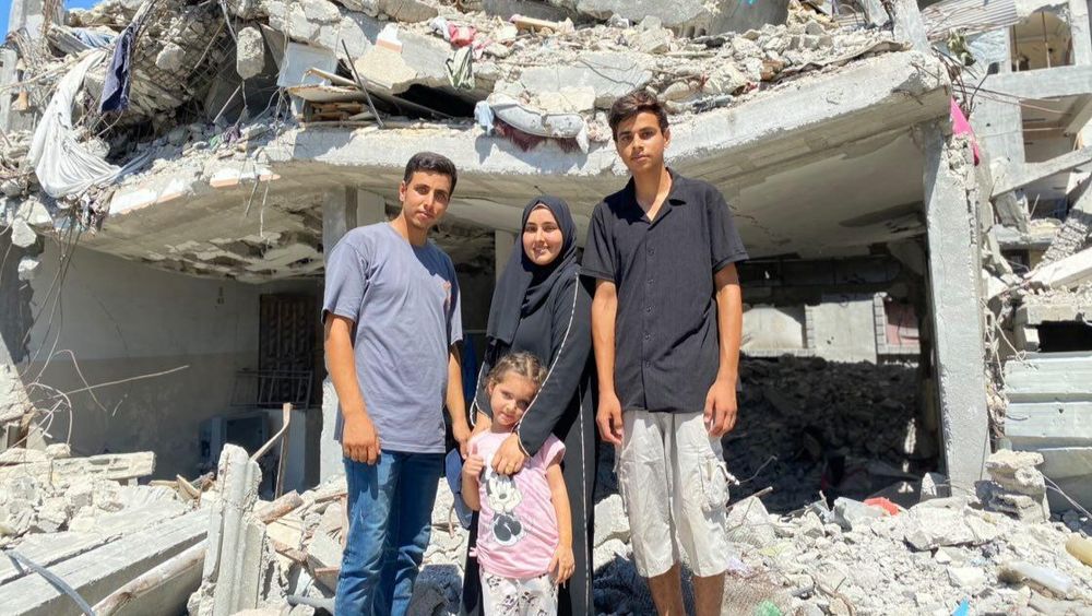 Donate to Helping my family to evacuate from Gaza, organised by Aya Mahmoud