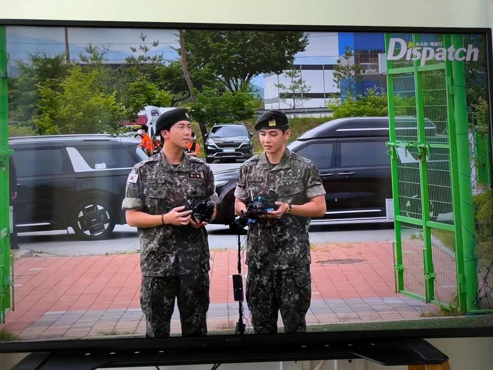 Joon and Taehyung return