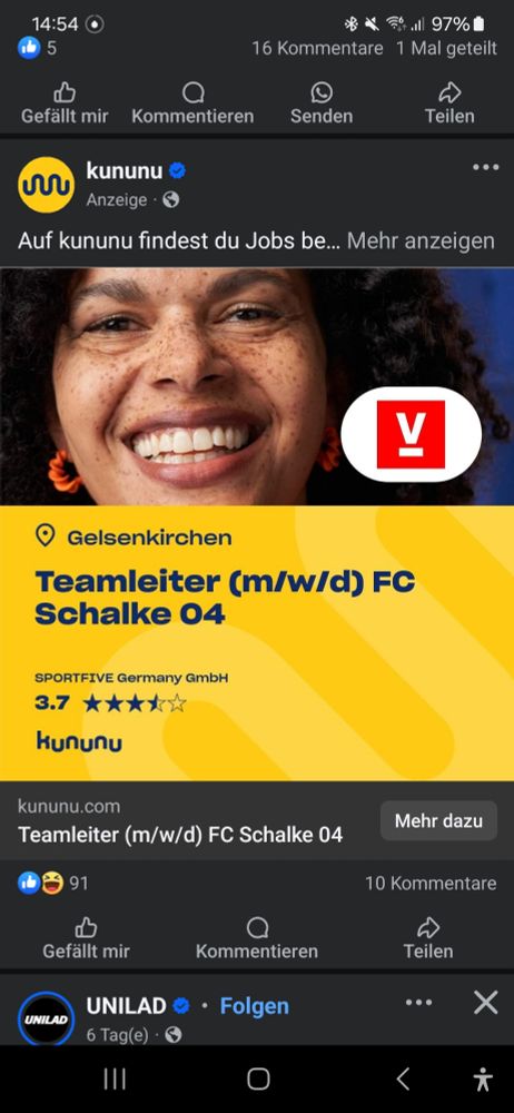 Es ist ein Screenshot von Facebook zu sehen. Dieser enthält eine Stellenanzeige, wonach der FC Schalke 04 einen Teamleiter (m/w/d) sucht.