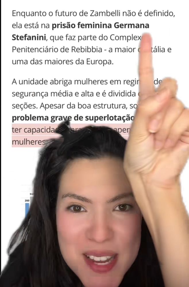 print do tiktok onde a juju dos teclados lê e aponta pra parte da notícia sobre a prisão da carla zambelli onde consta o nome da instituição: germana stefanini