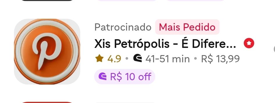 print do ifood. restaurante xis petropolis, cujo logo é uma versão laranja do logo do pinterest (que originalmente é um p cursivo branco sobre um círculo vermelho)