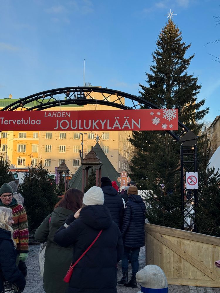Lahden Joulukylän portti.