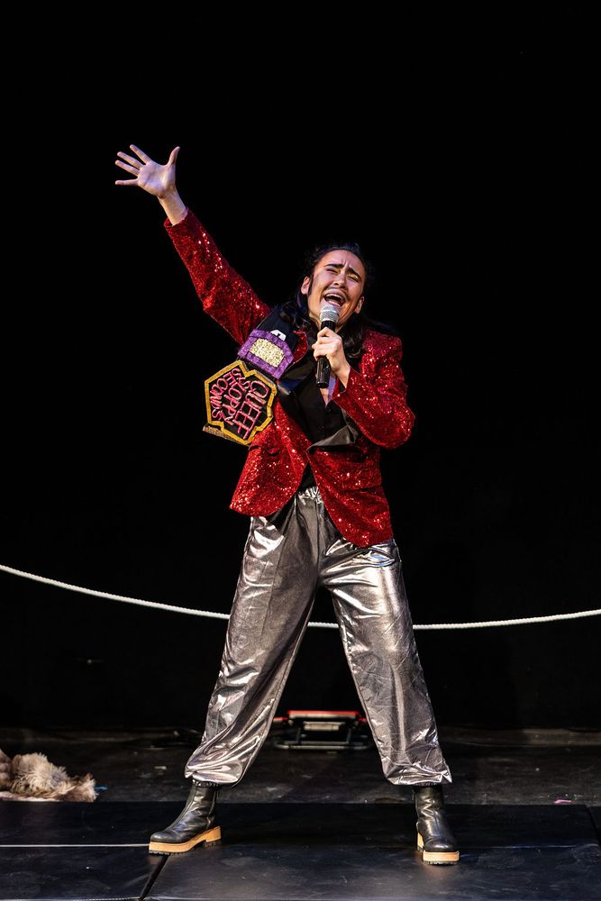 Vinny welcomes the roar of the crowd. 