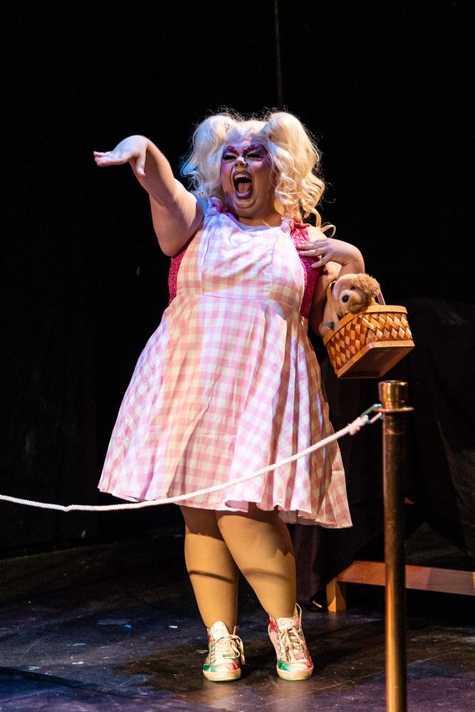The sweet as pie Southern Upstart, Susie Suplex is welcomed to the ring. 