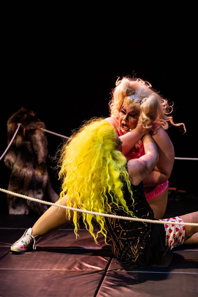 Ethel Murder grabs Susie after a feint. 