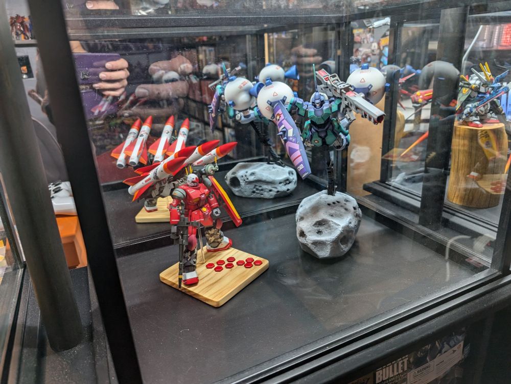 Display box lit up displaying some more custom builds.