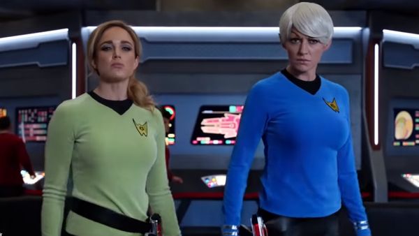Sarah Lance and Ava Sharpe from Legends of Tomorrow dressed like Kirk and Spock 