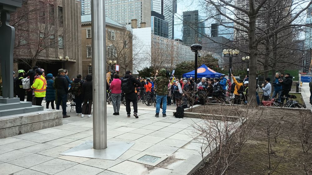 A rear view of the rally.