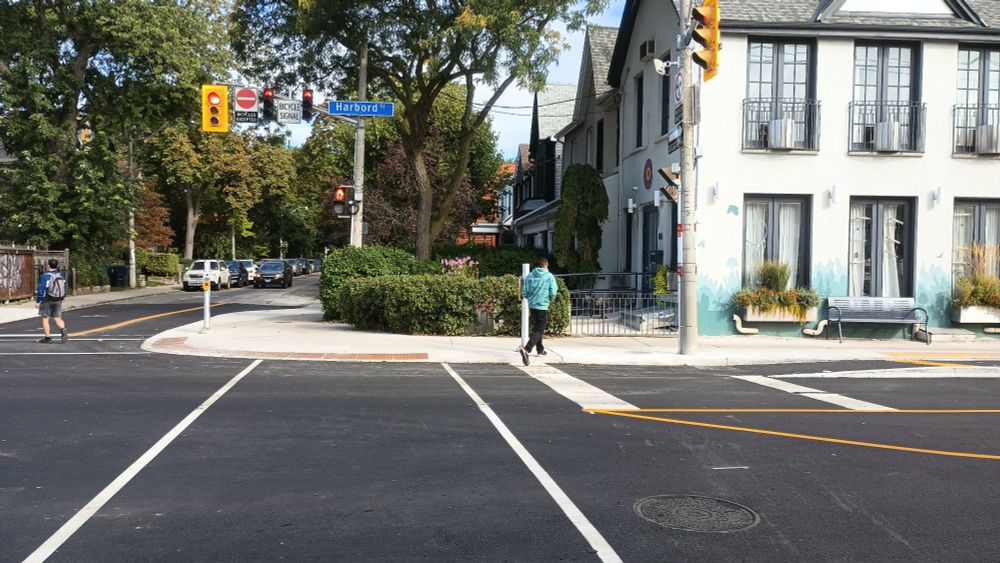 Bike boxes at Harbord and Brunswick 