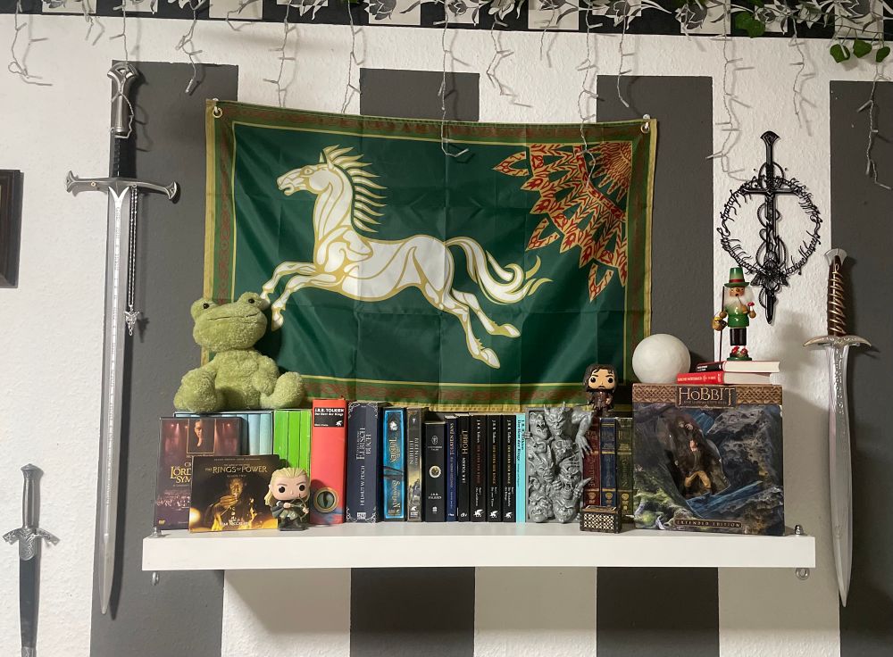 picture of my Tolkien shelf 