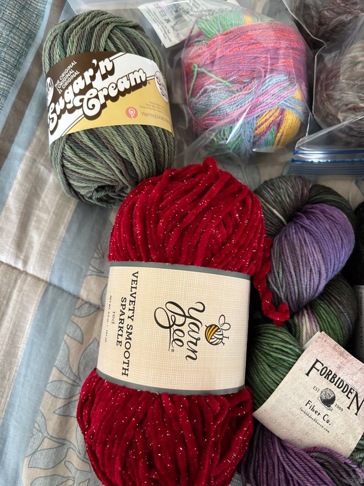 Close up of half the full skeins of yarn