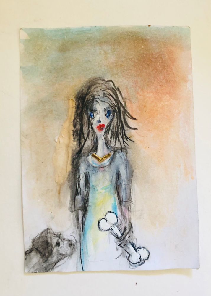 Gemälde einer Frau mit wirrem Haar, blassem Gesicht, blauen Augen und roten Lippen. Sie trägt ein Kleid in Grau-Blau mit einer goldfarbenen Halskette und hält einen großen Knochen in der Hand. Links unten ist ein Hund skizzenhaft dargestellt, der den Knochen betrachtet. Hintergrund in warmen Braun- und Orangetönen mit Übergang zu hellem Blau.