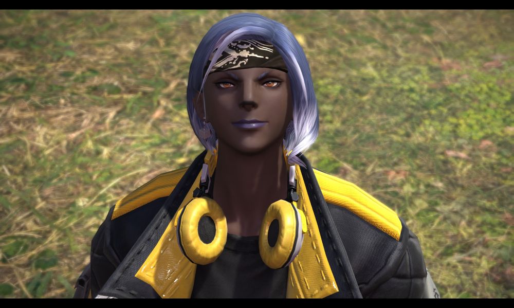 Valti lookin really really cute in that stupid PVP gear I just HAD TO HAVE FOR THEM