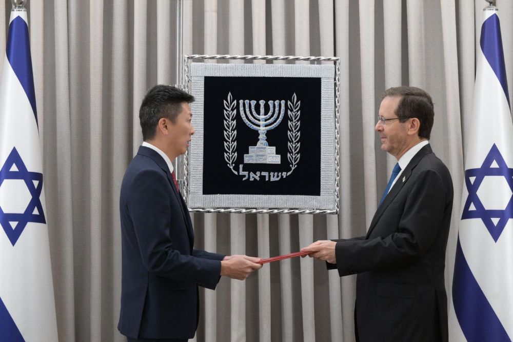 Israel Receives First Permanent Singaporean Ambassador